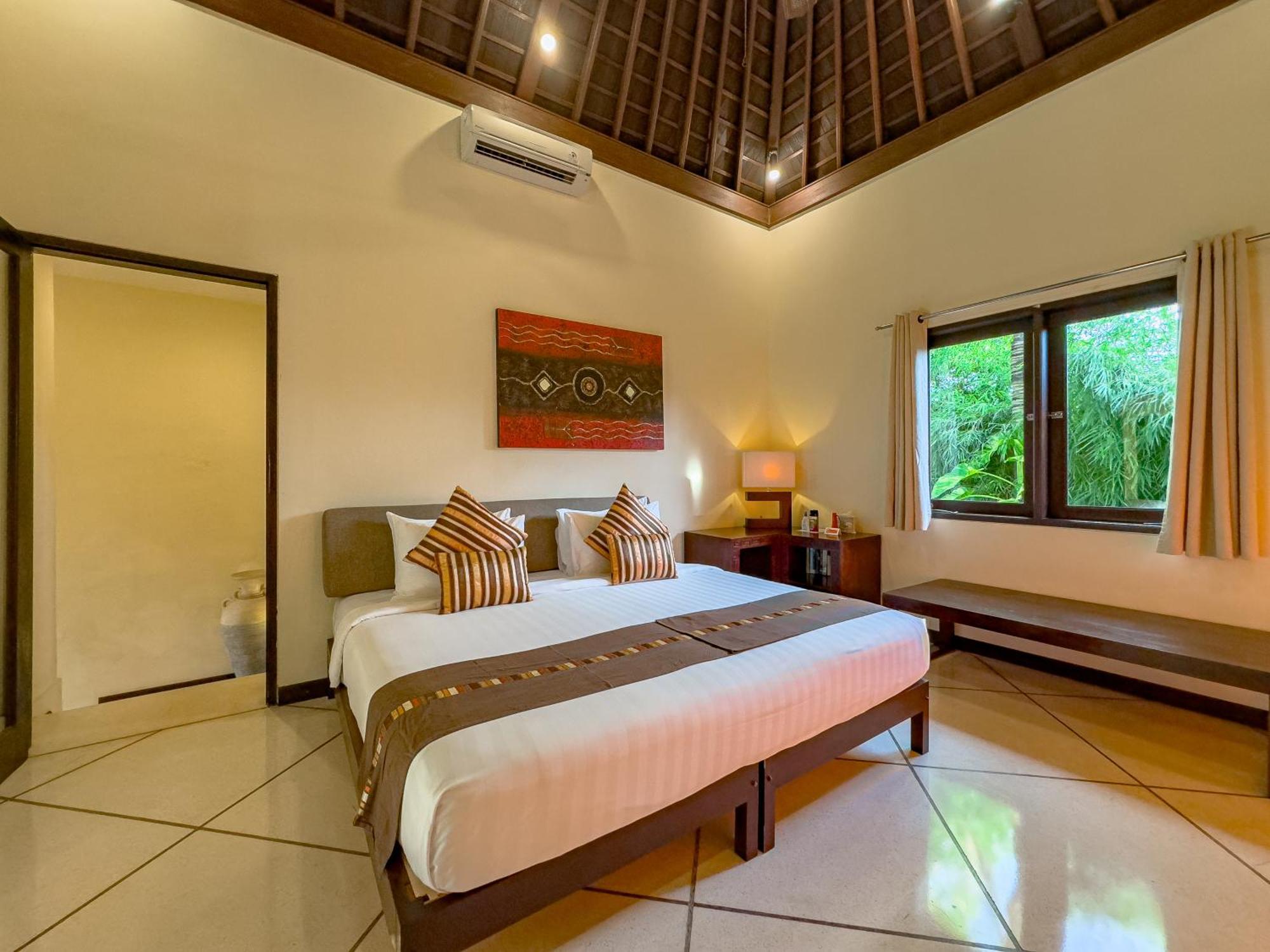 Villa Bugis Abimanyu Seminyak Bagian luar foto