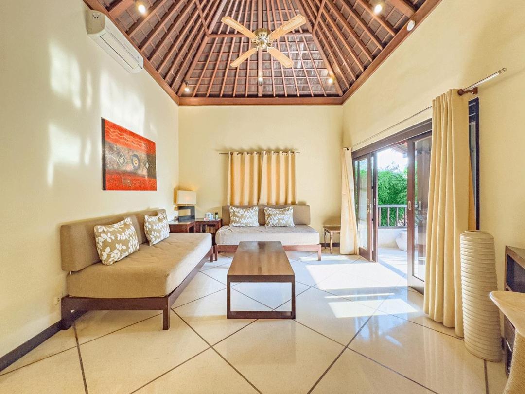 Villa Bugis Abimanyu Seminyak Bagian luar foto