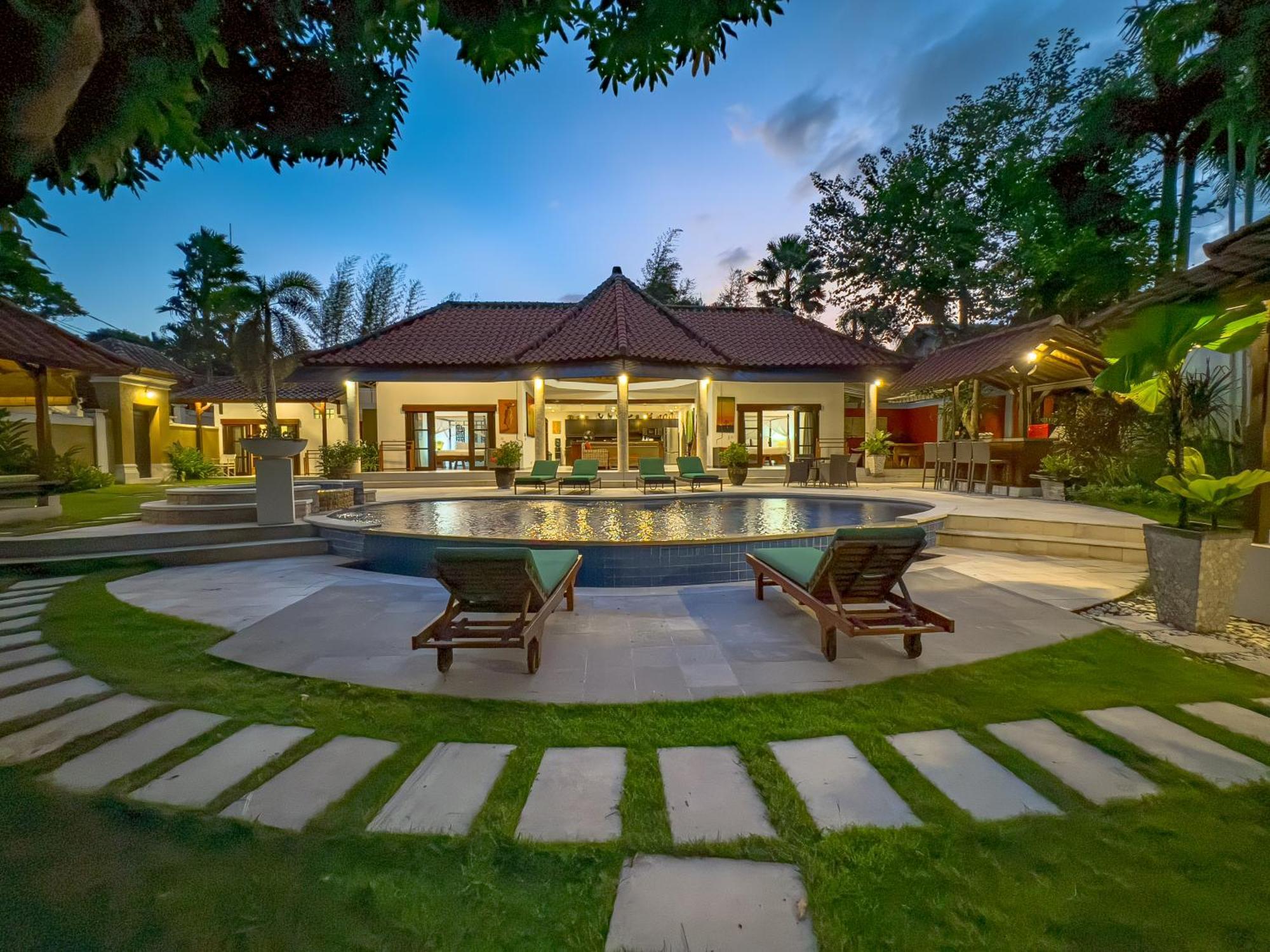 Villa Bugis Abimanyu Seminyak Bagian luar foto