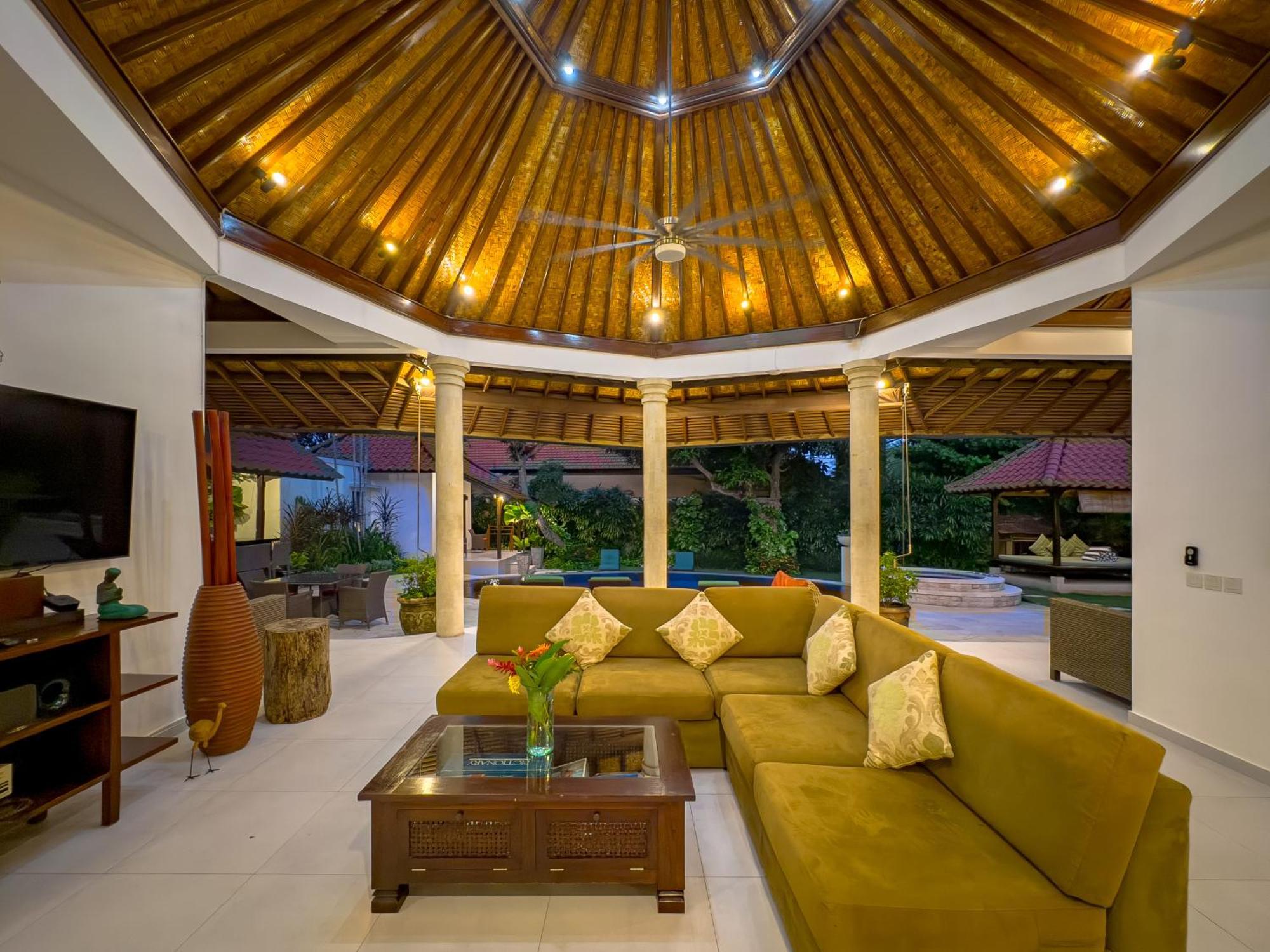 Villa Bugis Abimanyu Seminyak Ruang foto