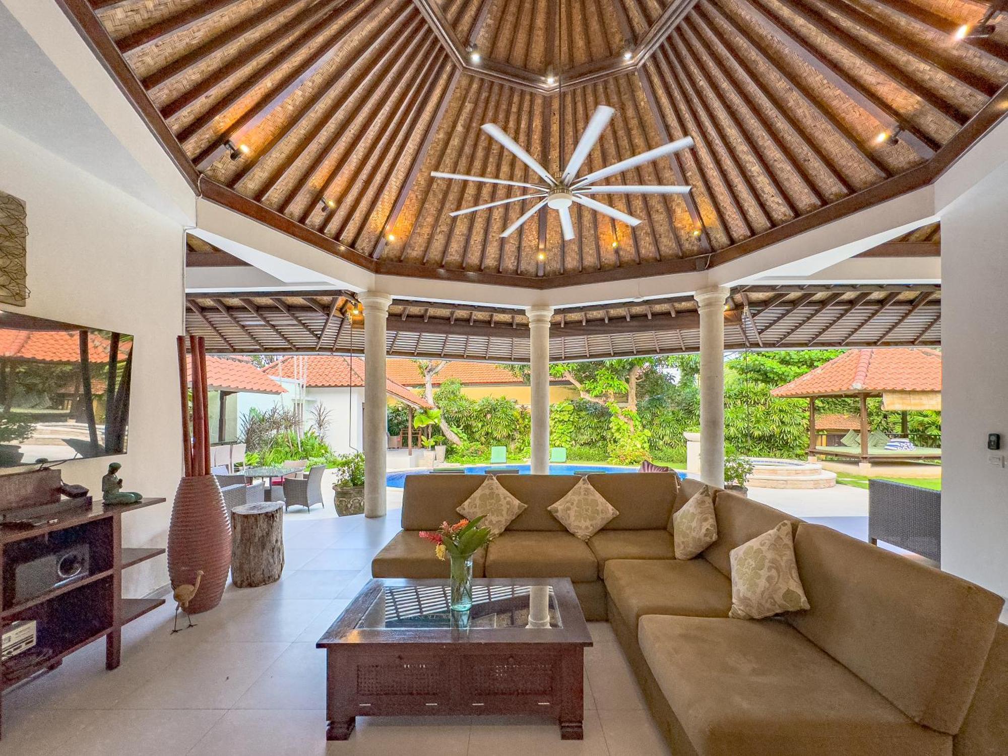 Villa Bugis Abimanyu Seminyak Ruang foto
